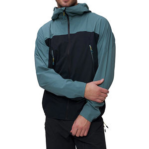 Veste Softshell Légère pour Femme 100% Polyester, Doublée Polaire, Coupe-Vent, Imperméable et Chaude – Vente en Gros - Product Image 1