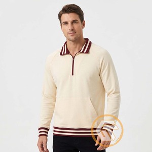Sweat-shirt d'hiver personnalisé Alpha Solid 100% coton molletonné brodé à col rabattu et fermeture éclair quart de tour pour hommes de fraternité - Product Image 4