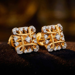 Boucles d'oreilles à clous en diamant avec cadre en treillis doré - Product Image 4