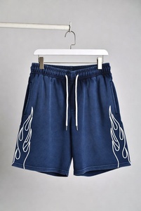 Shorts de sport rétro vierges en gros, couleur unie, respirants, pour l'entraînement en extérieur, pour hommes - Product Image 4