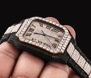 Reloj de Hombre con Diseño Atractivo, Caja Cuadrada de Dos Tonos, Diamantes Moissanite, Números Romanos, Estilo Hip Hop, Personalizado, Elegante y Moderno - Product Image 2