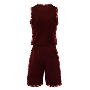 Conjunto de Uniforme de Baloncesto de Diseño Personalizado, 100% Poliéster, Transpirable, Camiseta y Pantalones Cortos de Baloncesto - Product Image 2