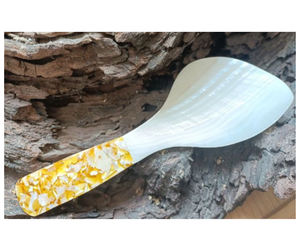 Cuchara de Concha Marina Hecha a Mano, Precio de Fábrica, Origen Vietnam - Cuchara de Concha Natural para Pedidos de Exportación al por Mayor - Product Image 1