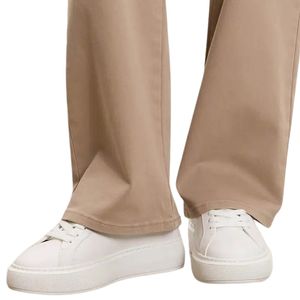 Jean classique droit pour femme, taille haute, en denim, pantalon en coton, confortable pour le quotidien, fournisseur de mode en gros - Product Image 6