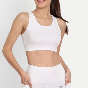 เสื้อชั้นในกีฬาสำหรับผู้หญิง AXIS APPAREL รุ่น High Support Plus Size สีขาว ระบายอากาศได้ดี แห้งเร็ว เป็นมิตรกับสิ่งแวดล้อม ผลิตจากผ้าสแปนเด็กซ์/ไนลอน พร้อมแผ่นรองที่ถอดออกได้ - Product Image 2