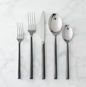 Polished Finish Metal Cutlery <b>Set</b> Stainless Steel Dining <b>Spoon</b> <b>Fork</b> <b>Knife</b> Flatware <b>Set</b> for Contemporary Dining Experience - Product Image 5