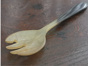 Cubiertos de estilo animal único Cuchara de cuerno de búfalo de buey natural pulido Diseño único para decoración de mesa de restaurante de la India - Product Image 2