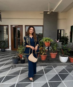 Blue embroidery cotton <b>top</b> Women casual ethnic wear Loose fit all seasons <b>top</b> India Pakistan style SHAGUN 86282 - Product Image 2