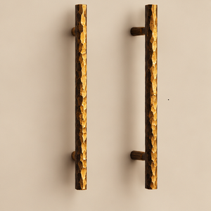 Poignée de porte martelée dorée, longue poignée de meuble texturée, quincaillerie décorative pour meubles - Product Image 1