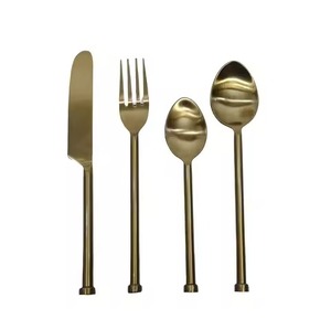 Ensemble de couverts en métal élégant, finition miroir, cuillère, fourchette, couteau pour une présentation de luxe dans la salle à manger - Product Image 5