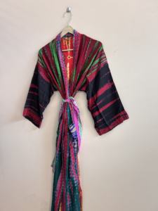 Robe kimono en soie d'été pour femme, peignoir de plage, kimono de luxe fait main - Product Image 5