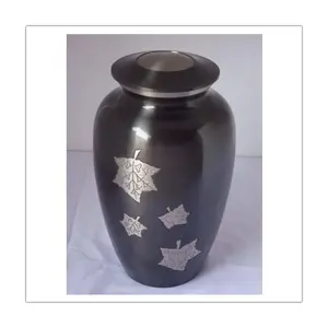 Urnes de crémation de conception de finition colorées et peintes de fantaisie avec des urnes religieuses de conception en métal en laiton de bonne qualité - Product Image 1