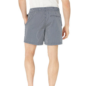 Shorts décontractés pour hommes, fabriqués en tissu léger et doux, offrant un confort relaxant toute la journée avec un look moderne et décontracté. - Product Image 3