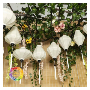 Lanterne en soie écologique vietnamienne, Hoi An, lampe suspendue en bambou faite à la main pour mariage, maison, restaurant, décoration de jardin, 30 cm, 40 cm, 50 cm - Product Image 1