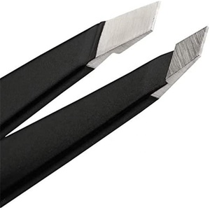Vente en gros de pinces à épiler professionnelles Raayin Impex en acier inoxydable antistatique, pointe lisse de 10 mm, prise en main parfaite, pinces à épiler obliques pour sourcils et cils - Product Image 1