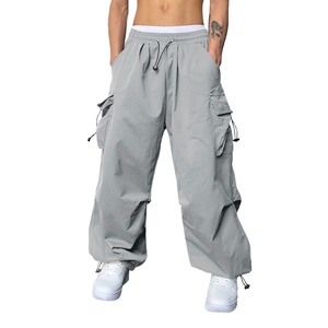 Pantalon cargo ample et confortable pour homme, style voyage, léger, idéal pour les longs trajets et l'été. - Product Image 4