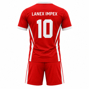 Ensembles d'uniformes de football personnalisés haut de gamme pour clubs et équipes, maillots de football respirants avec shorts et chaussettes assortis avec logos - Product Image 3