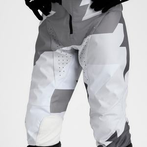 Pantalon de motocross personnalisé pour hommes Tissu robuste et respirant avec logos personnalisés pour les cyclistes en plein air - Product Image 5