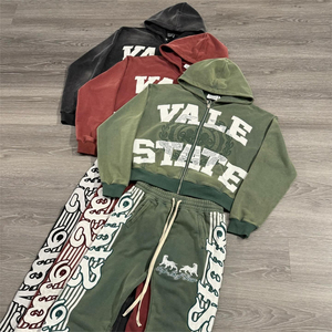 Ensemble streetwear tendance : sweat à capuche en coton délavé et vieilli, pantalon baggy oversize, broderie, impression en relief et strass - Product Image 3