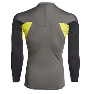 Haut de compression à manches longues pour homme, gris avec accents jaunes et empiècements blancs et gris, pour l'entraînement sportif et la gym - Product Image 3
