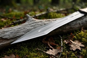 Cuchillo de caza hecho a mano de acero al carbono con mango de madera y funda de cuero, hoja recta de punta caída, herramienta DIY para exteriores - Product Image 3