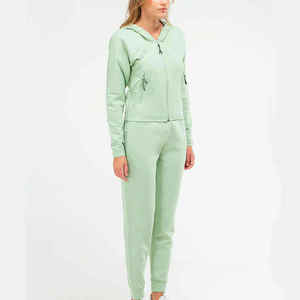 Vêtements de sport pour femmes en gros, ensemble de survêtement pour femmes 280 g/m², pour les détaillants de mode américains, fabricant de survêtements pour femmes - Product Image 3