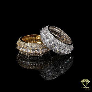 Anillo de lujo de plata de ley 925 con diamantes de moissanita en varias filas de piedras redondas para compradores mayoristas - Product Image 2