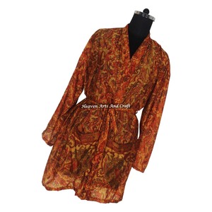 KS006 Beautiful Vintage Sari Kimono Short Robe Vintage Summer Floral Print Bohemian Oversized Full Length Sleeve Holiday Vintage - Product Image 5