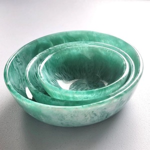 Bol à salade en résine artisanale de luxe avec finition brillante, élégant bol de service pour la présentation sur la table, décoration de cuisine moderne - Product Image 4