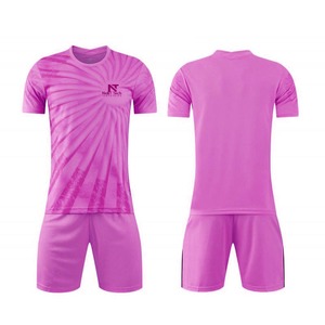 ชุดกีฬาผู้ชายใส่สบาย ชุดฟุตบอล โพลีเอสเตอร์ 100% ชุดฟุตบอลสั่งทำพิเศษสำหรับผู้ชาย - Product Image 4