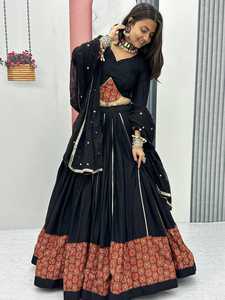 Black <b>Lehenga</b> Choli Set with Red Embroidered Border and Mirror Work for <b>Women</b> Wedding Party Indian Pakistani Clothing - Product Image 5