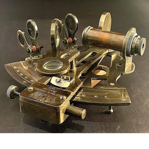 Sextant Nautique Décoratif de Collection pour Thèmes Intérieurs Marins, Présentation Côtière et Décoration de Chambre Maritime - Product Image 6