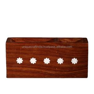 Porte-stylo en bois fait main avec incrustation florale Organisateur à double fente pour bureau et décoration intérieure - Product Image 1