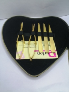 Pinzas para Cejas de Acero Inoxidable con Baño de Oro, Paquete de 5 Piezas, con Tijeras y Estuche Personalizado en Forma de Corazón, Venta al Por Mayor - Product Image 3