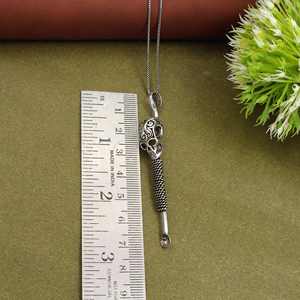 Collar con Colgante de Cuchara con Diseño de Calavera |   Colgante de Calavera de Latón Chapado en Oro y Plata |   Joyería gótica punk al por mayor - Product Image 4