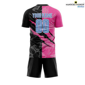 Uniforme de Fútbol Personalizado con Estampado de Grafiti Azul Claro, Negro y Rosa, Sublimado, Cuello en V Corto, Unisex, Transpirable - Product Image 4