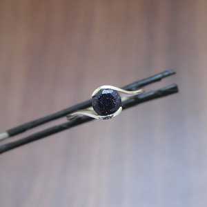 Anillo de piedra arenisca azul, plata de ley S925, joyería hecha a mano, regalo para mujer, elegante anillo con piedra preciosa. - Product Image 5