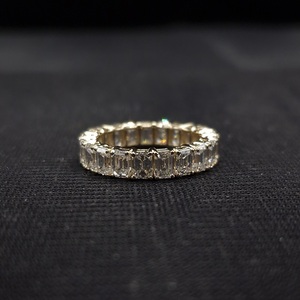 Anillo de Oro Elegante para Mujer, Diseño Minimalista y Estilizado, Joyería Ligera para Uso Diario, Idea de Regalo para Boda, Compromiso o Fiesta - Product Image 1