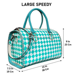 Bolso de Viaje Tipo Duffel de Cuero Premium Grande, Hecho a Mano, con Patrón a Cuadros Turquesa y Blanco, para Mujer - Product Image 2