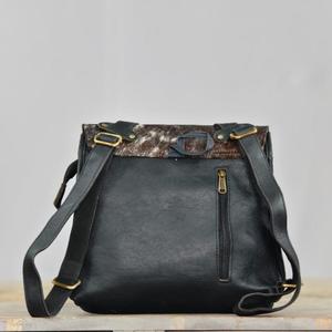 Mochila de cuero vacuno con detalles de estampado de leopardo y flecos, cierre de cremallera de forma cuadrada, capacidad media, para todas las estaciones - Product Image 3