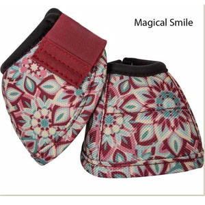 Protège-pattes de haute qualité pour chevaux, offrant une durabilité maximale, un confort et une adhérence optimales pour l'équitation, les courses et l'entraînement. - Product Image 2