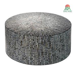 Mesa de Centro de Bambú NHAT MINH con Nácar, Moderna, Redonda, Hecha a Mano, Muebles para Sala de Estar - Product Image 1