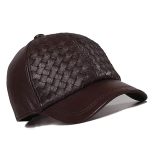 Customized Logo Wholesale Leather Vintage Baseball Cap Autumn Thickened Windproof Warm Baseball Cap - Product Image 3