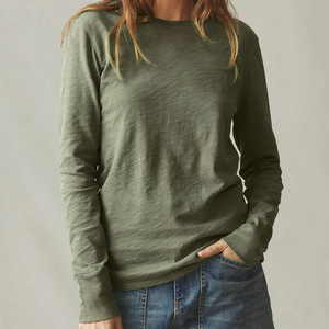 T-shirts personnalisés pour femmes, coupe ajustée, col rond, manches longues, 100% coton, boutonnés - Product Image 4