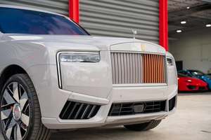 SUV de luxe Cullinan 2025 d'occasion, V12 biturbo de 6,75 L - Product Image 4