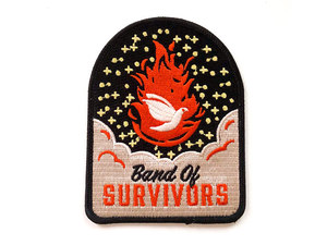 Patch brodé thermocollant Band Of Survivors avec motif colombe et flamme, forme irrégulière, en feutre non tissé découpé au laser - Product Image 1