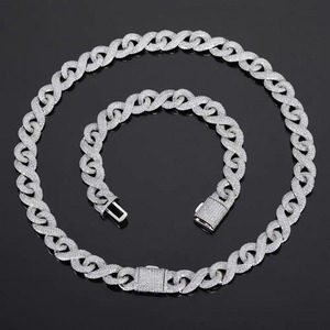 Cadena Cubana de Moissanita de Excelente Calidad y Diseño Moderno con Brillo Brillante para Hombres y Mujeres, Accesorios de Moda Disponibles para la Venta - Product Image 3