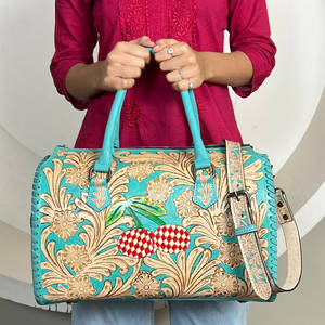 Sac de voyage rapide en cuir de vachette véritable, motif cerise, ensemble assorti 3 pièces, fabrication en gros - Product Image 2