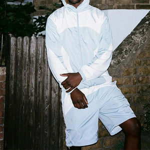 Ensemble de survêtement en nylon pour homme avec logo brodé du fabricant, pantalon de jogging color block et coupe-vent personnalisé - Product Image 5