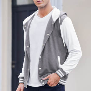 Chaqueta Varsity Premium de Lona para Hombre |   Mangas en contraste azul marino y blanco hielo |   Chaqueta Bomber de Forro Polar con Letras Bordadas, Impermeable, Estilo Urbano - Product Image 2